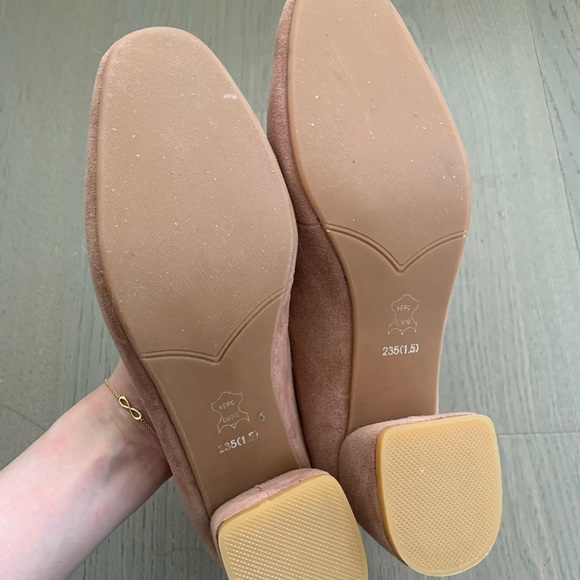 Brand New block heel suede pump - Picture 3 of 3